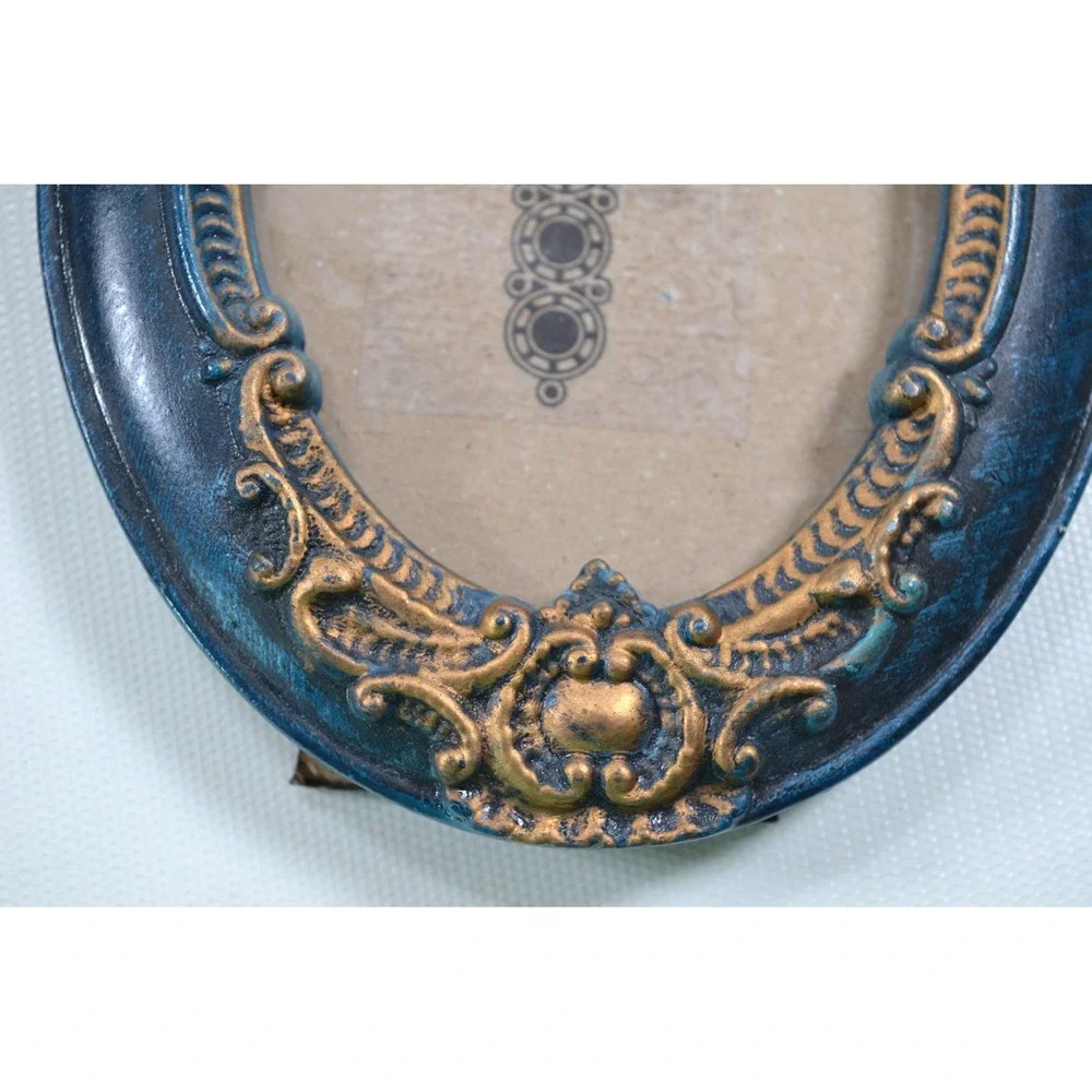 Vintage Style Oval Resin Photo Frame Blue Gold Gilt Ornate Baroque Tabletop